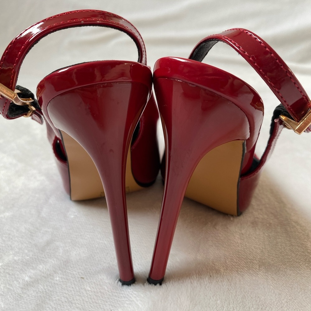 Red Valentines Day Pointed Toe High Heel - Picture 8 of 8